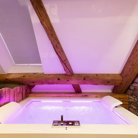 Nyaraló Lorenz - D Exception & Balneo Neuve-Église