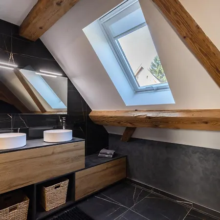 Lorenz - D Exception & Balneo Nyaraló